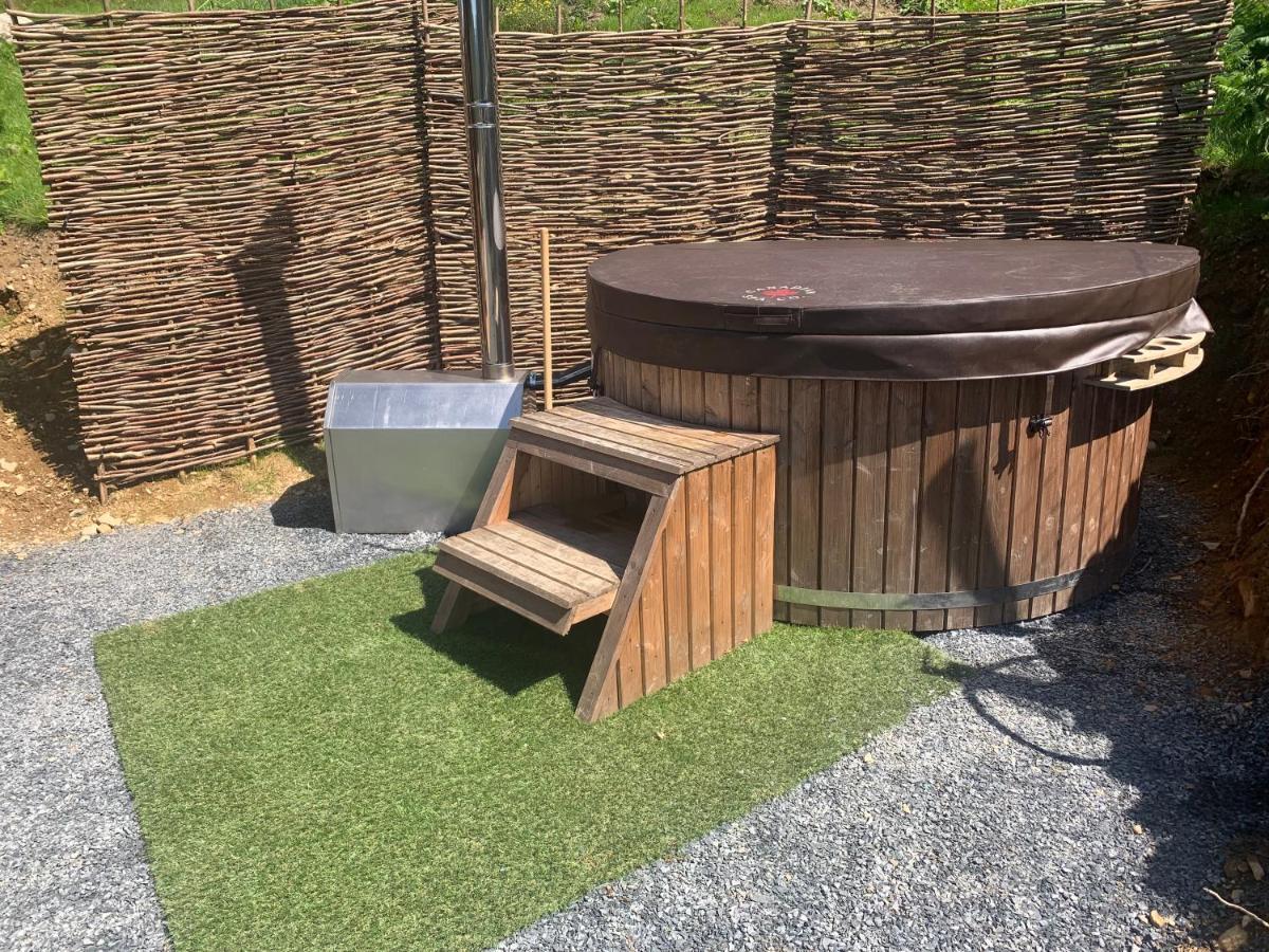 דולגלאו Mountain View Safari Tent With Hot Tub In The Heart Of Snowdonia מראה חיצוני תמונה