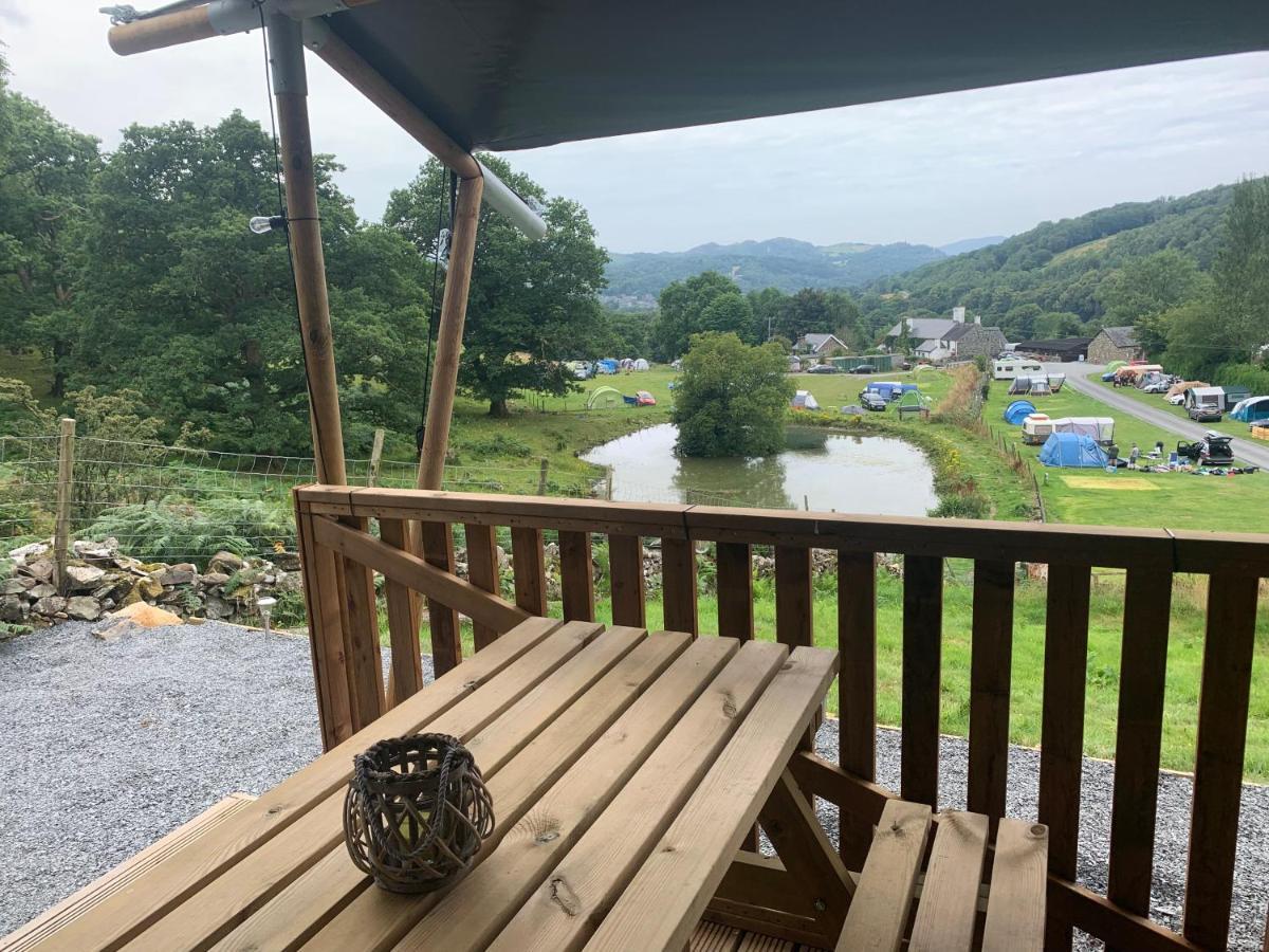 דולגלאו Mountain View Safari Tent With Hot Tub In The Heart Of Snowdonia מראה חיצוני תמונה