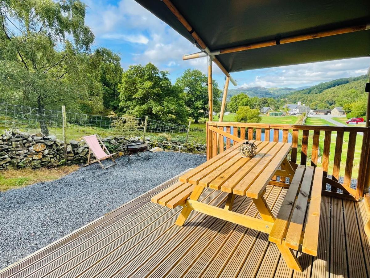 דולגלאו Mountain View Safari Tent With Hot Tub In The Heart Of Snowdonia מראה חיצוני תמונה